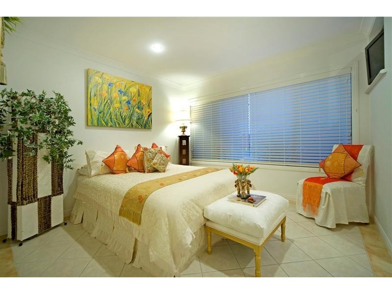 2005 Gracemere Drive, Hope Island QLD 4212