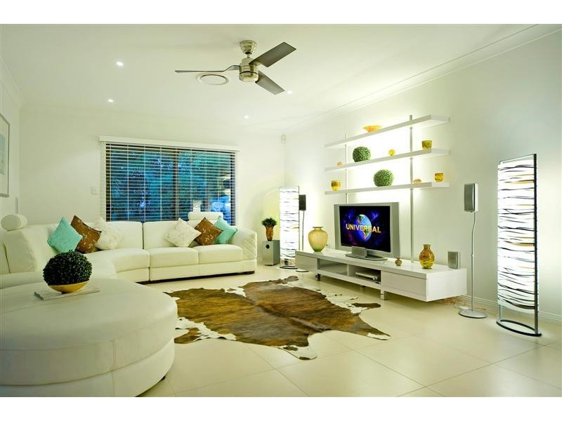 2005 Gracemere Drive, Hope Island QLD 4212