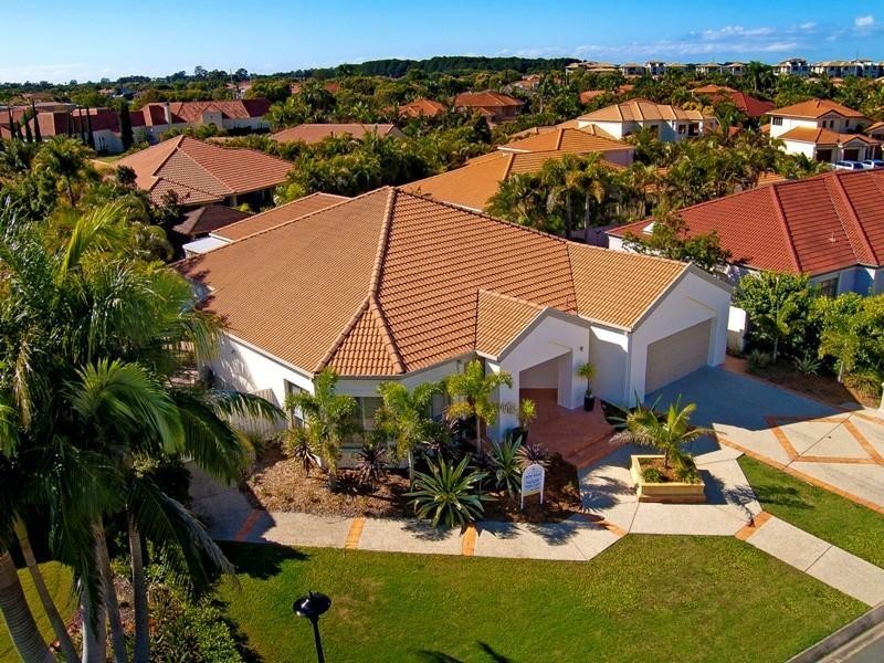 1631 Riverdale Drive, Hope Island QLD 4212