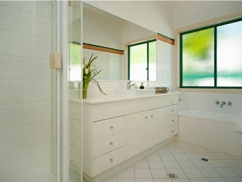 1631 Riverdale Drive, Hope Island QLD 4212