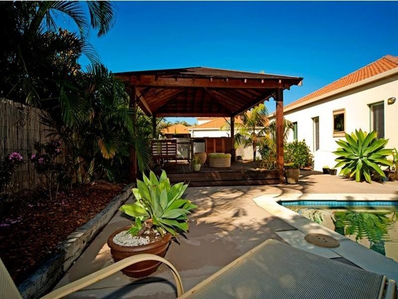 1631 Riverdale Drive, Hope Island QLD 4212