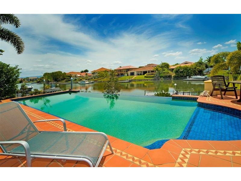 1030 Rosebank Way, Hope Island QLD 4212