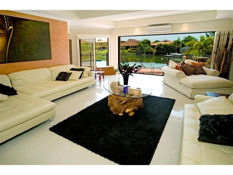 1030 Rosebank Way, Hope Island QLD 4212