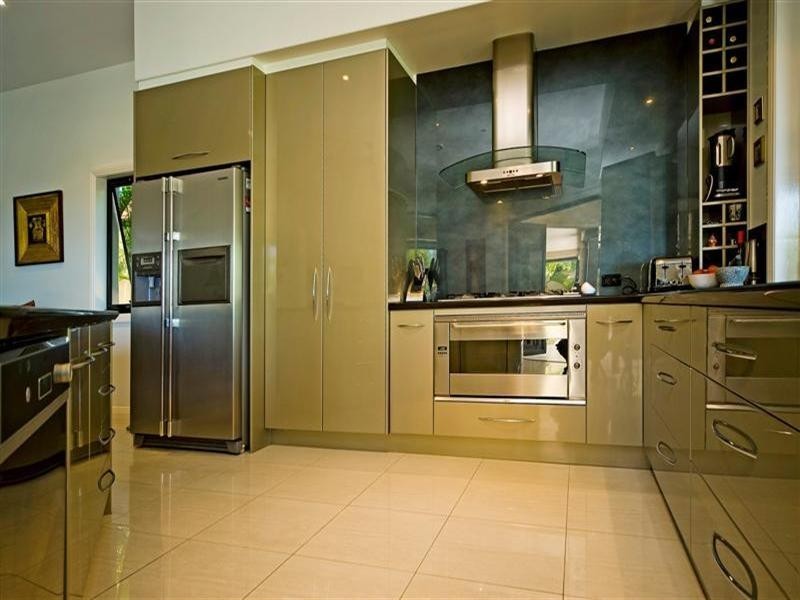 3139 Riverleigh Drive, Hope Island QLD 4212