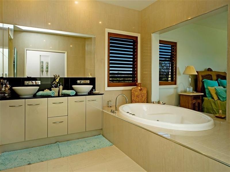 3139 Riverleigh Drive, Hope Island QLD 4212