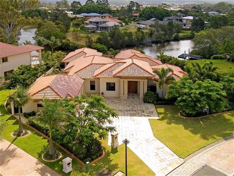 3150 Riverleigh Drive, Hope Island QLD 4212