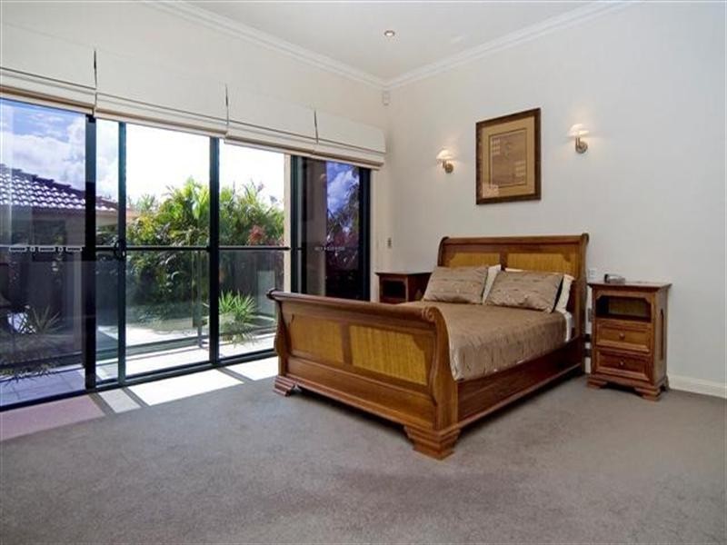 3150 Riverleigh Drive, Hope Island QLD 4212