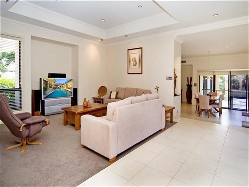 3150 Riverleigh Drive, Hope Island QLD 4212