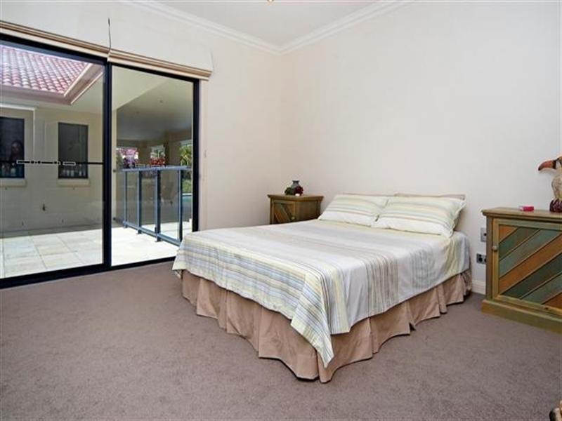 3150 Riverleigh Drive, Hope Island QLD 4212