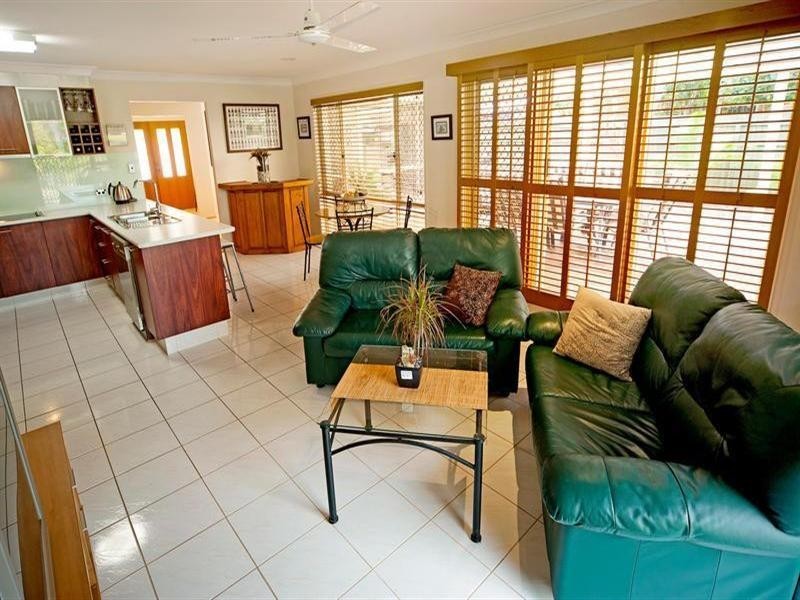 14 Lakewood Court, Helensvale QLD 4212