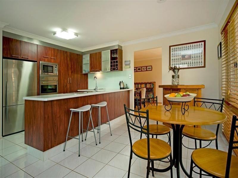 14 Lakewood Court, Helensvale QLD 4212