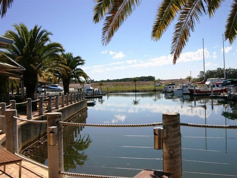 312 Harbour Side Marina. 64 Sickle Avenue, Hope Island QLD 4212