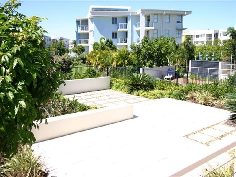 312 Harbour Side Marina. 64 Sickle Avenue, Hope Island QLD 4212