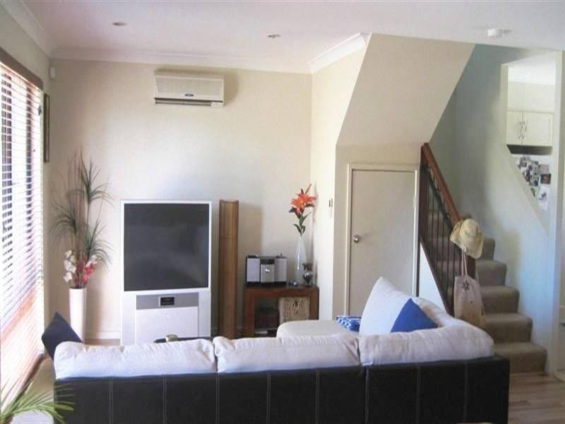 6 Verandahs At The Pines. 23 Santa Barbara Road, Hope Island QLD 4212