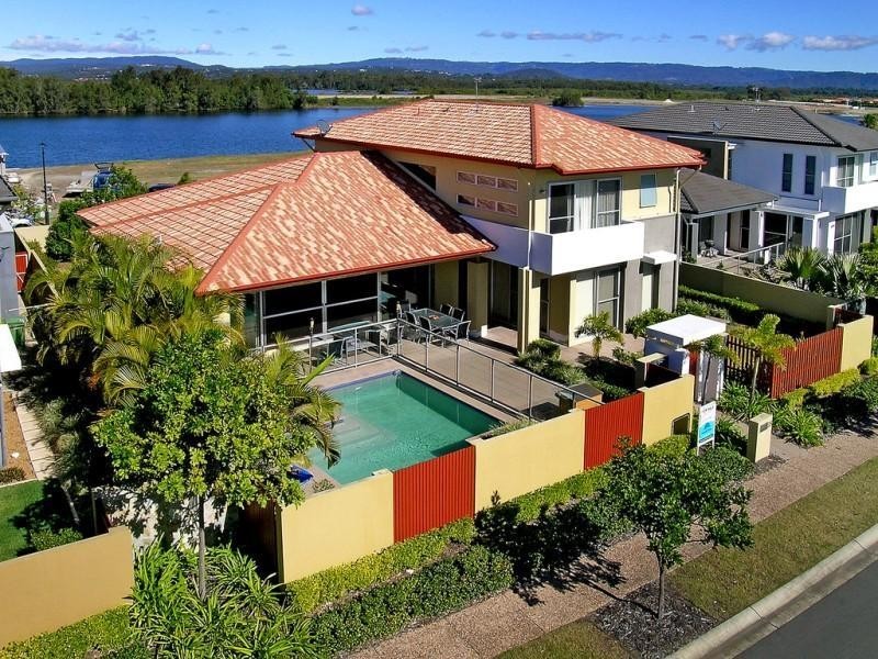 35 Serenity Boulevard, Helensvale QLD 4212