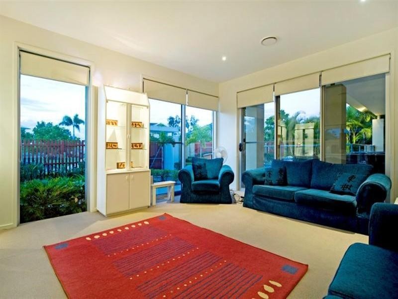 35 Serenity Boulevard, Helensvale QLD 4212