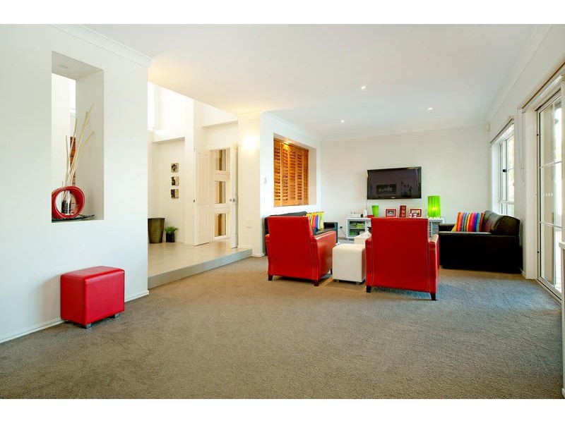 3 Serenity Boulevard, Helensvale QLD 4212