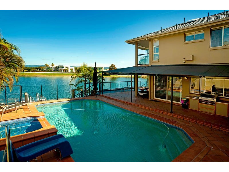 3 Serenity Boulevard, Helensvale QLD 4212