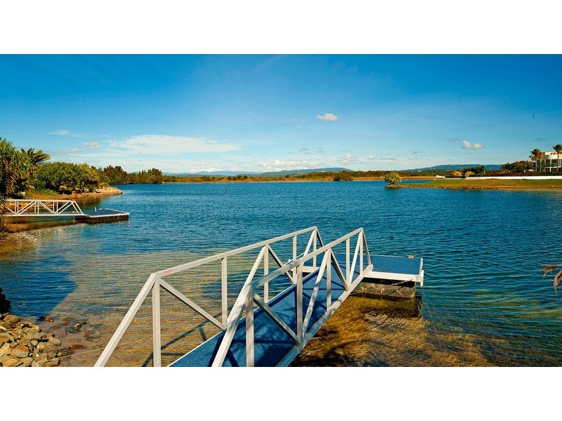 3 Serenity Boulevard, Helensvale QLD 4212