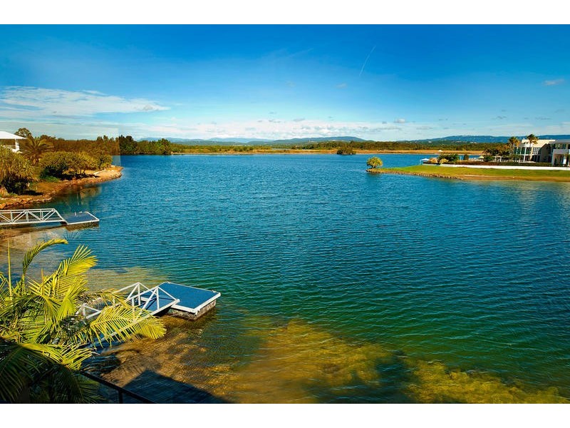 3 Serenity Boulevard, Helensvale QLD 4212