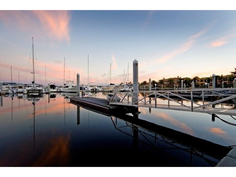 1509 Rosebank Way, Hope Island QLD 4212