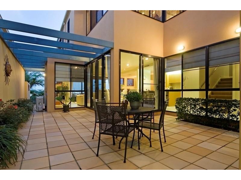 1509 Rosebank Way, Hope Island QLD 4212