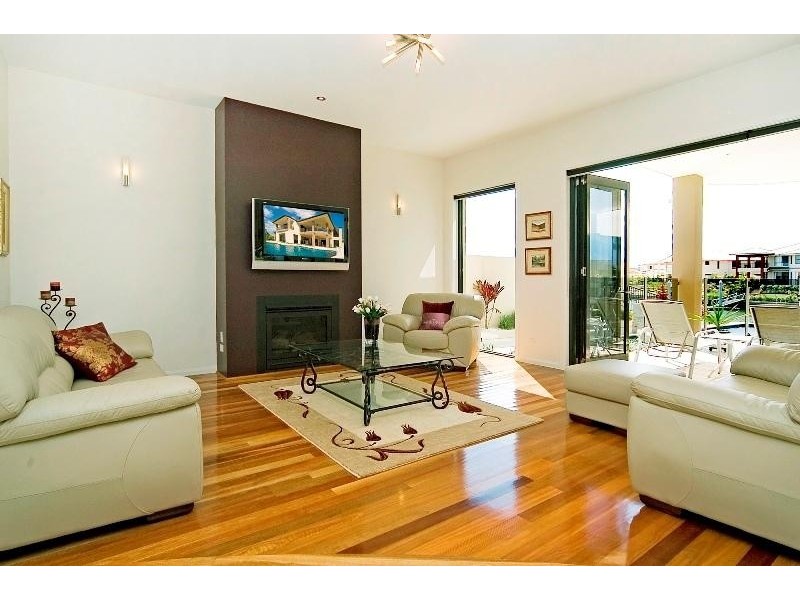 2174 Beaufort Way, Hope Island QLD 4212