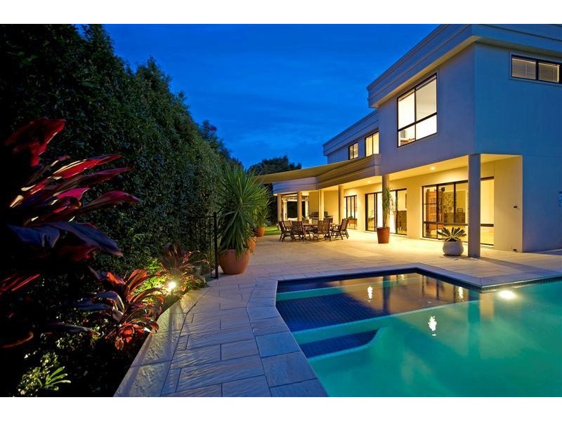 1646 Riverdale Drive, Hope Island QLD 4212