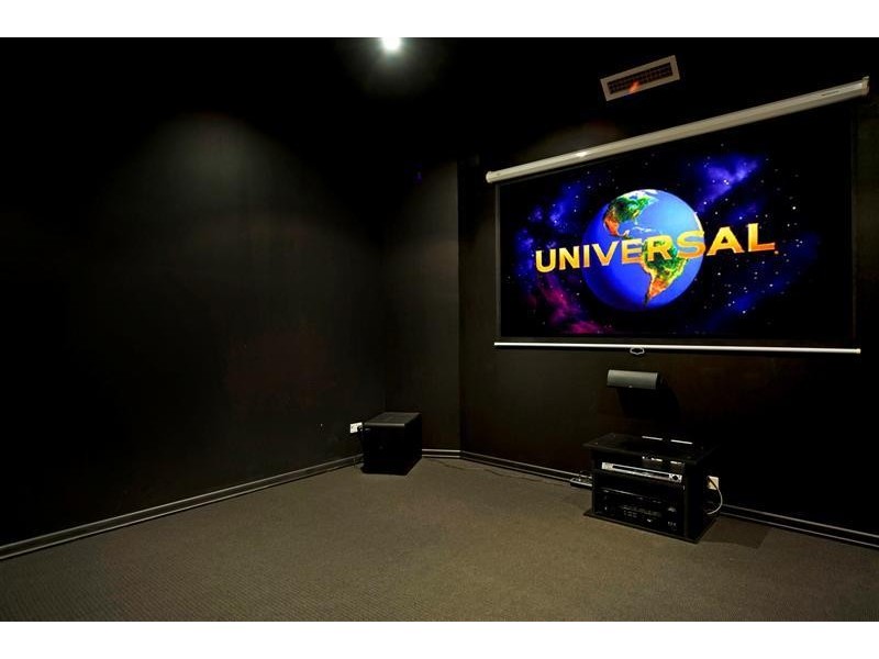 1646 Riverdale Drive, Hope Island QLD 4212