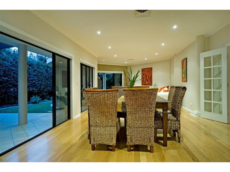 1646 Riverdale Drive, Hope Island QLD 4212