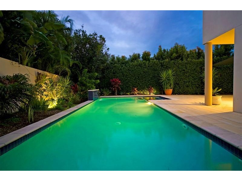 1646 Riverdale Drive, Hope Island QLD 4212