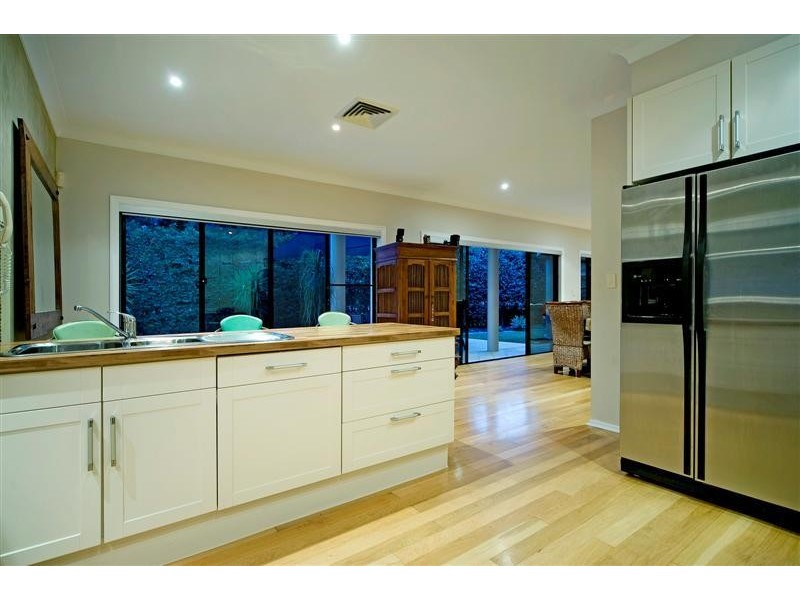 1646 Riverdale Drive, Hope Island QLD 4212