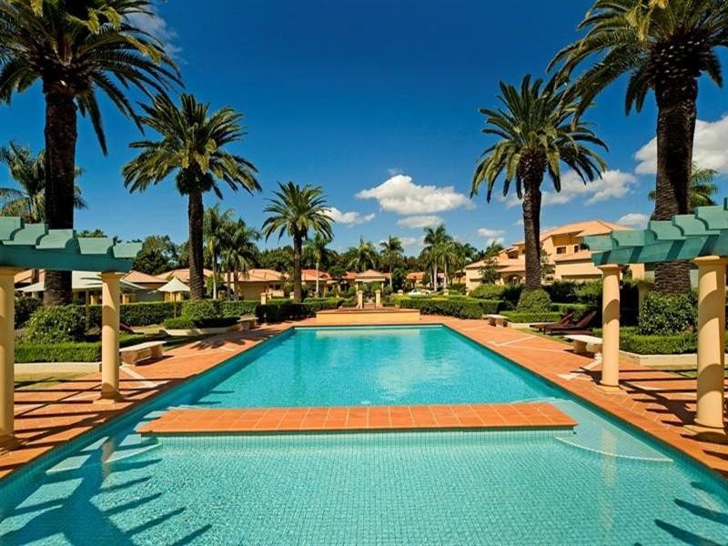 3229 The Palladian Drive, Hope Island QLD 4212