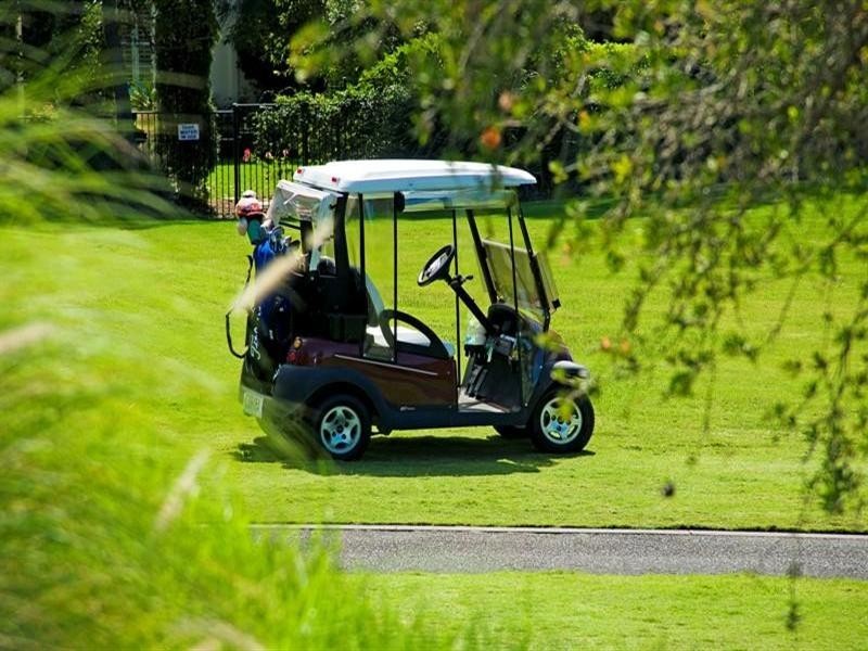 3229 The Palladian Drive, Hope Island QLD 4212