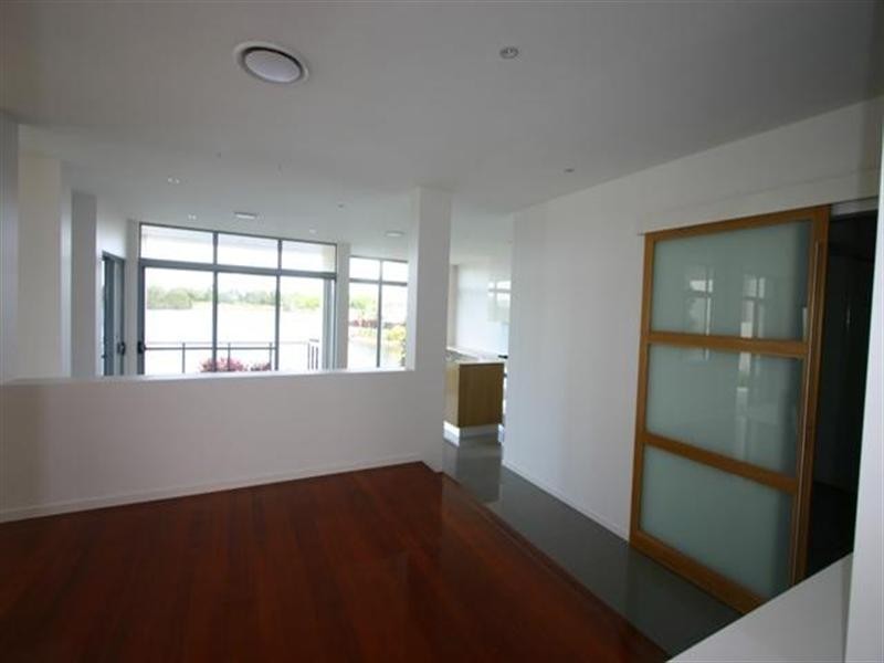 6071 Lugano Drive, Hope Island QLD 4212