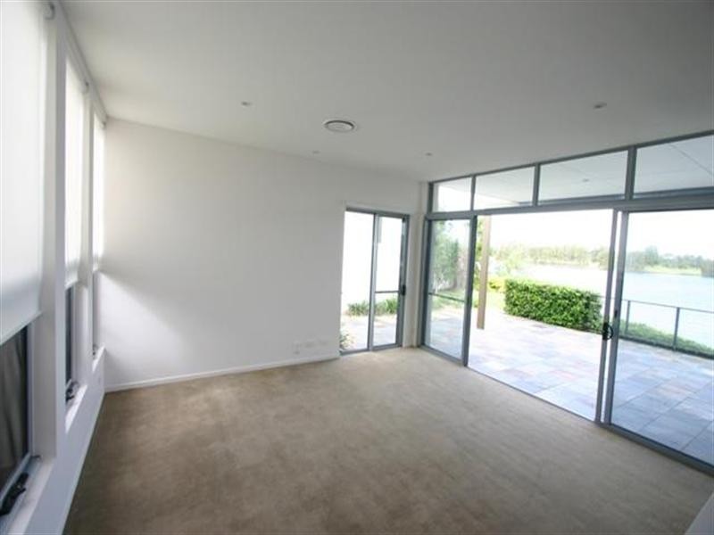 6071 Lugano Drive, Hope Island QLD 4212