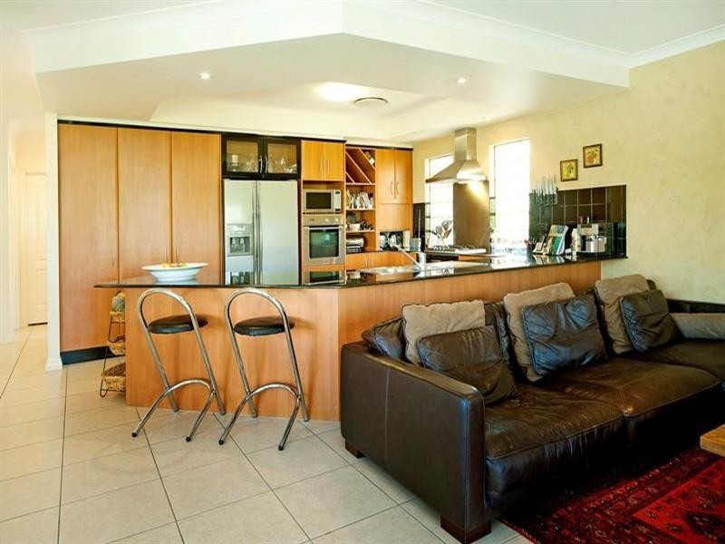 3 Eastside Esplanade, Helensvale QLD 4212