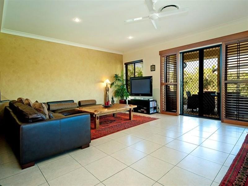 3 Eastside Esplanade, Helensvale QLD 4212