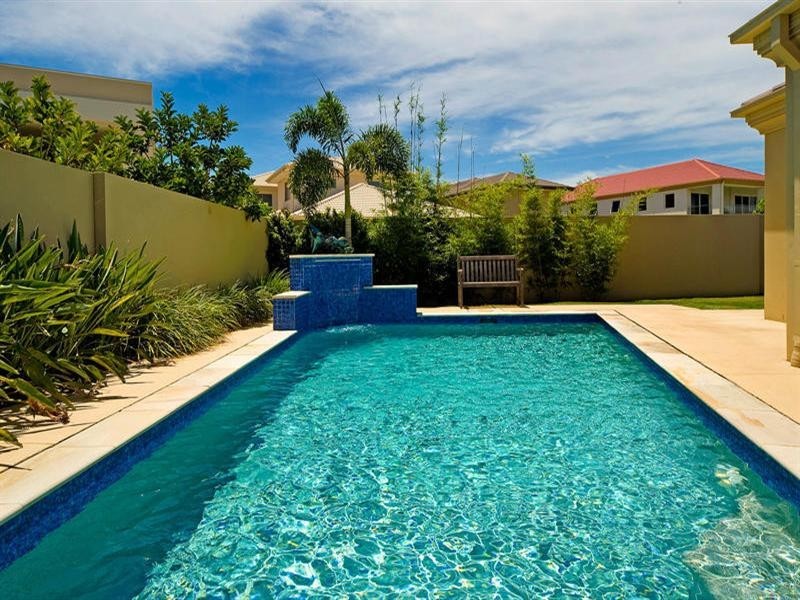 2568 Cressbrook Drive, Hope Island QLD 4212