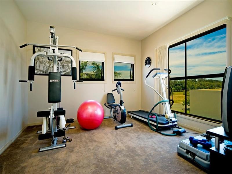 2568 Cressbrook Drive, Hope Island QLD 4212