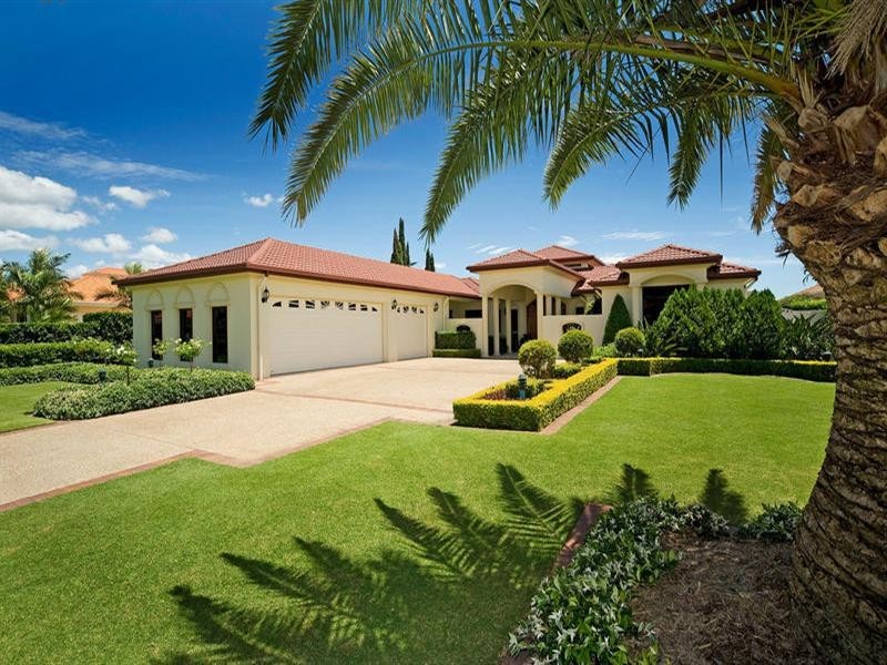 3109 Riverleigh Drive, Hope Island QLD 4212