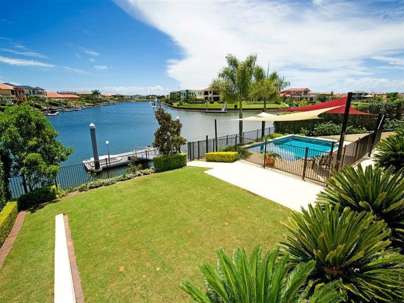 3109 Riverleigh Drive, Hope Island QLD 4212