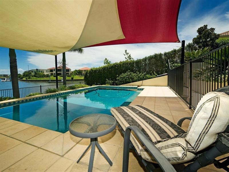 3109 Riverleigh Drive, Hope Island QLD 4212