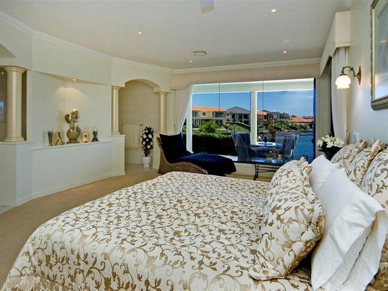 3109 Riverleigh Drive, Hope Island QLD 4212