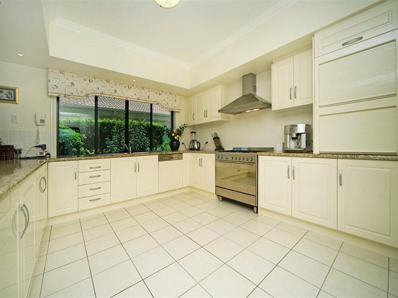 3109 Riverleigh Drive, Hope Island QLD 4212