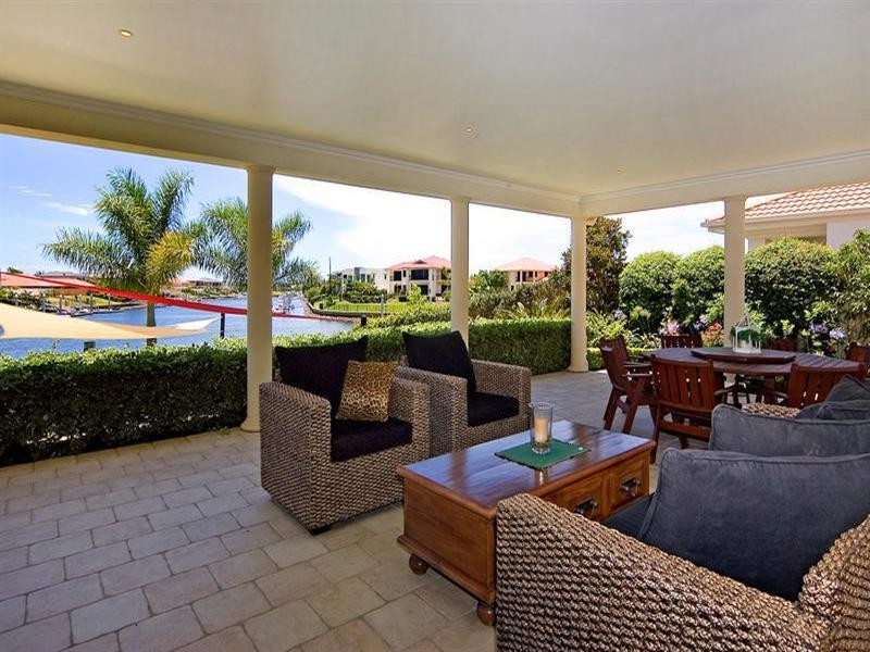 3109 Riverleigh Drive, Hope Island QLD 4212