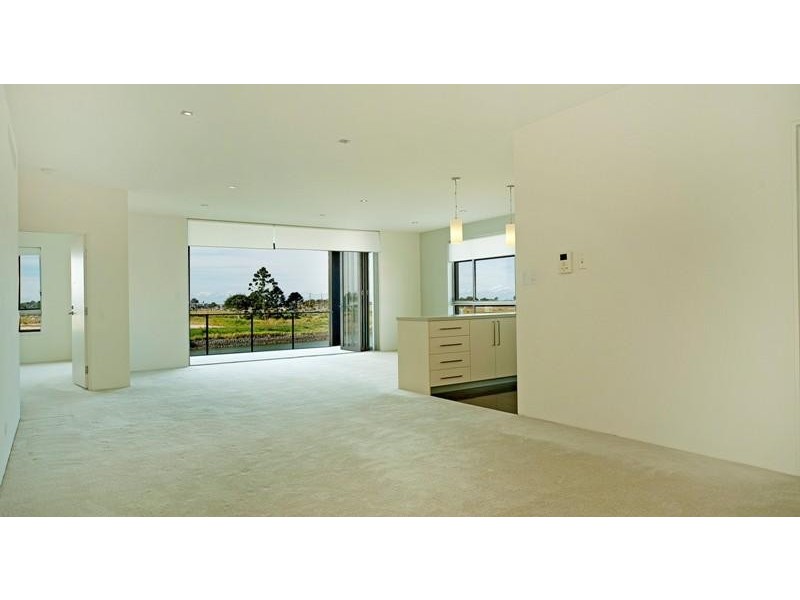 126 3 Pendraat Parade, Hope Island QLD 4212