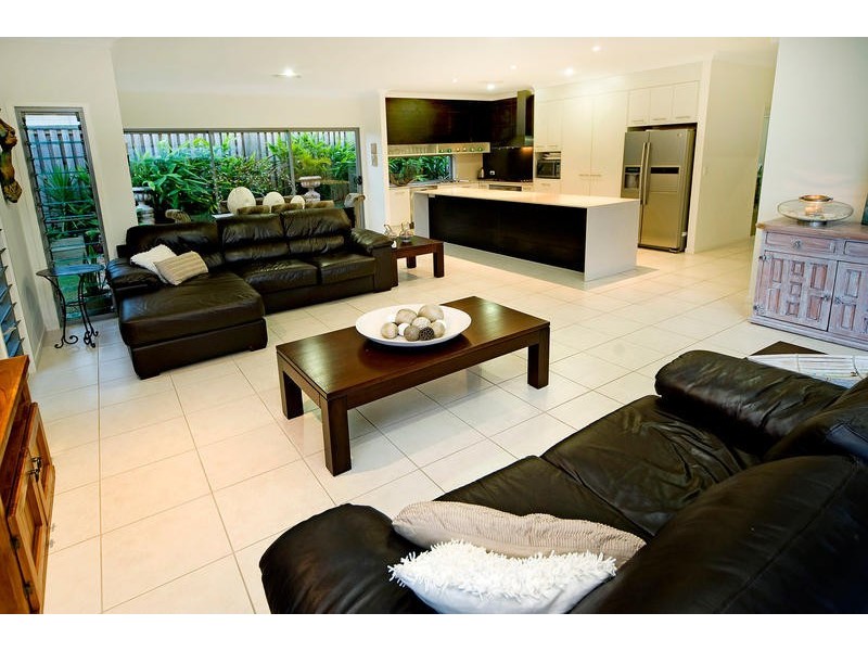 18 Orlando Drive, Coomera QLD 4209