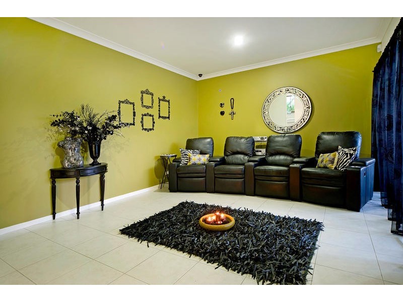 18 Orlando Drive, Coomera QLD 4209