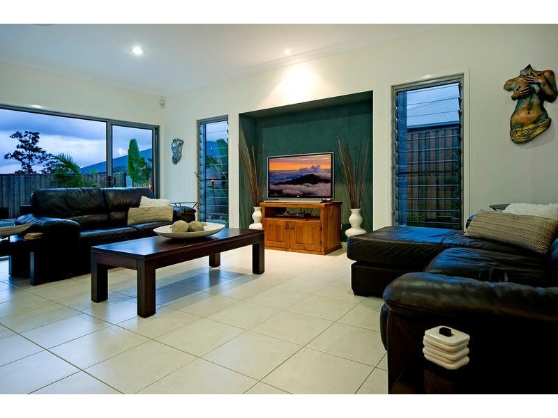 18 Orlando Drive, Coomera QLD 4209